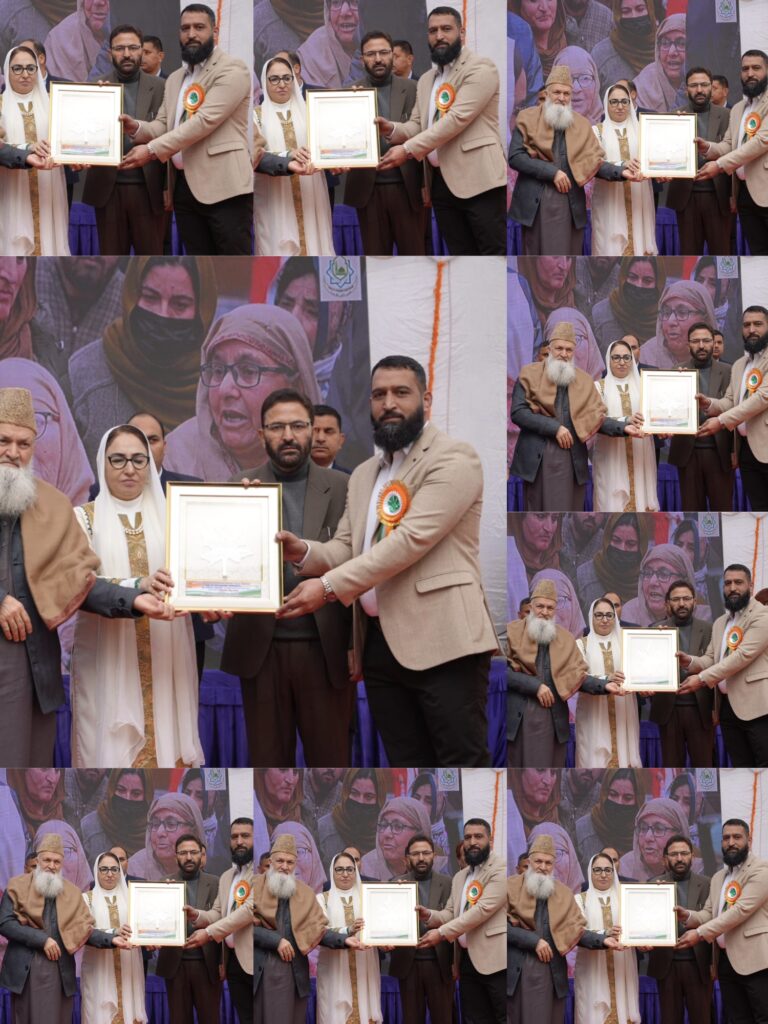 J&K Waqf Board Award Abdul Rashid Sheikh receiving J&K Waqf Board Award for exemplary field services during Republic Day function at Waqf Board Complex, Jammu.